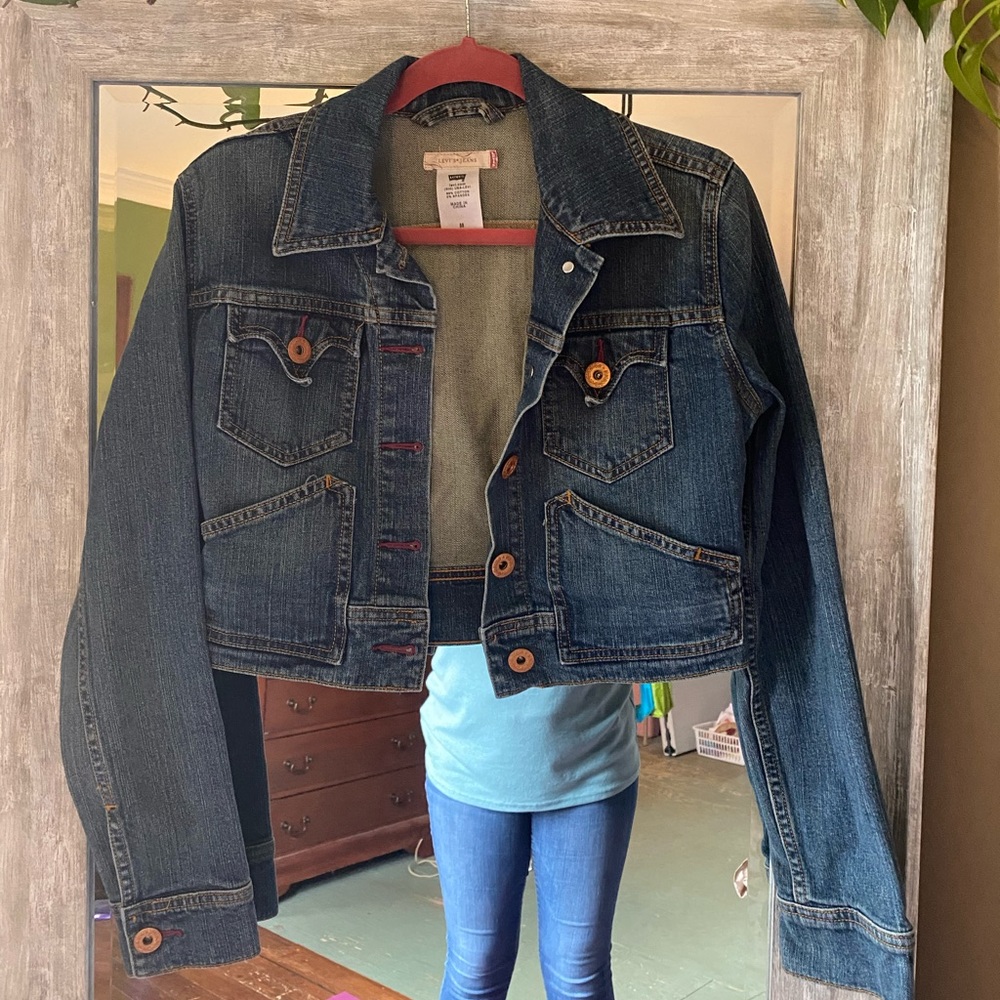 Levi’s Brand Cropped Jean Jacket